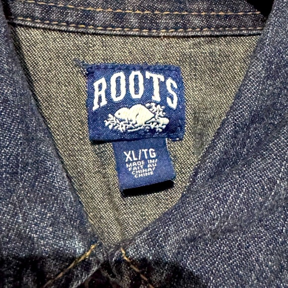 👕💙 Vintage ROOTS Authentic Demin Jean Shirt with Push Buttons - size XL👕💙 - Picture 5 of 16